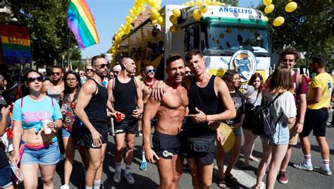 fiestas gay barcelona